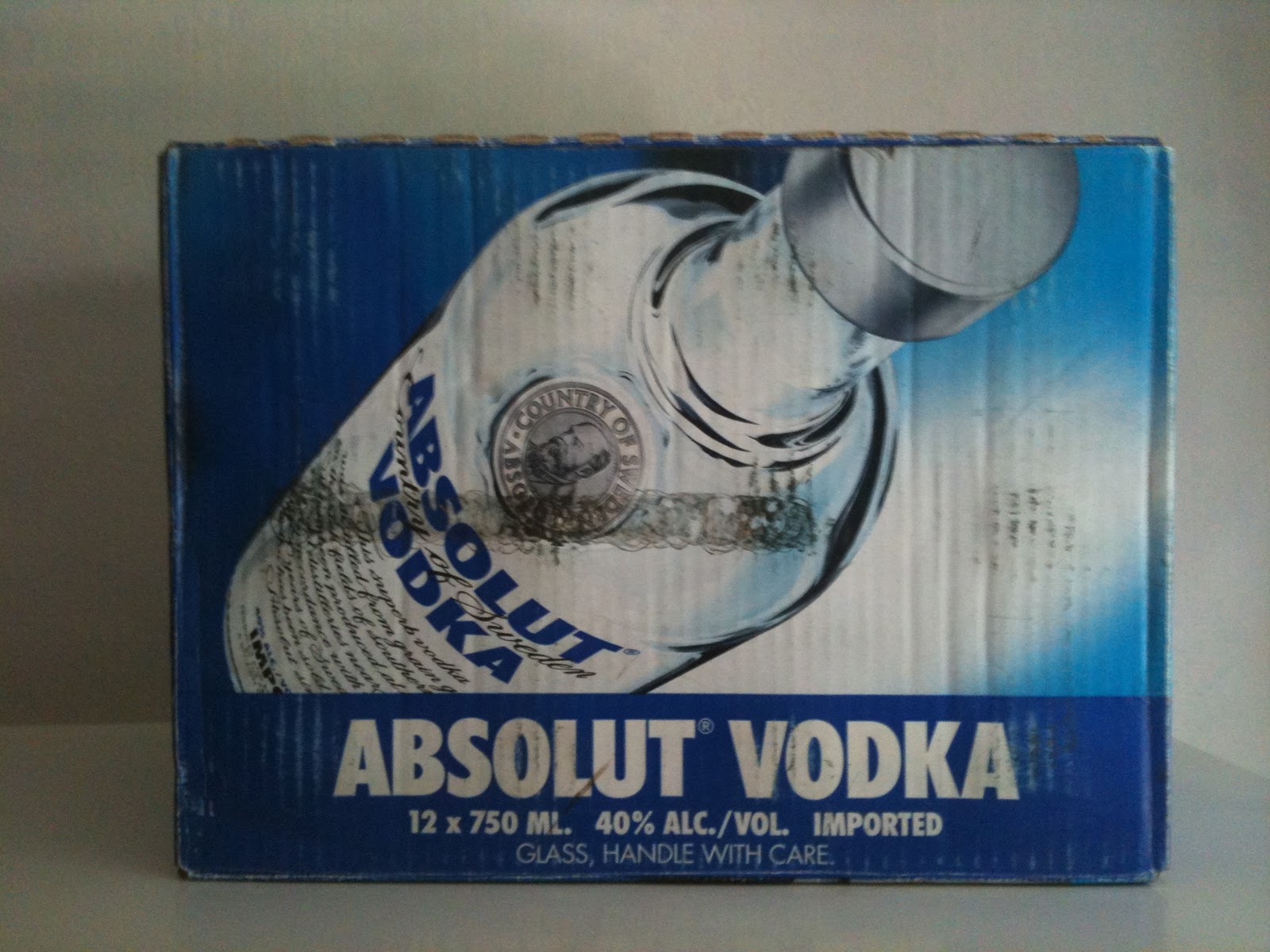 Водка Абсолют в коробке